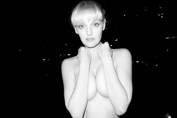 Lydia Hearst Topless
