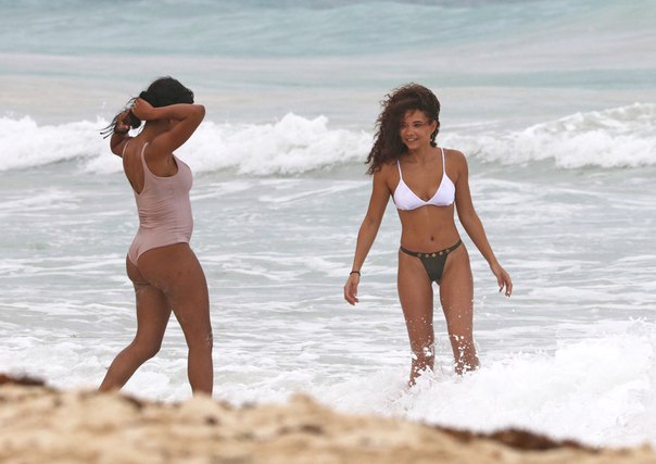 Maya moore bikini - 🧡 Kenya Moore Wears a Bikini in Barbados With Husband ...