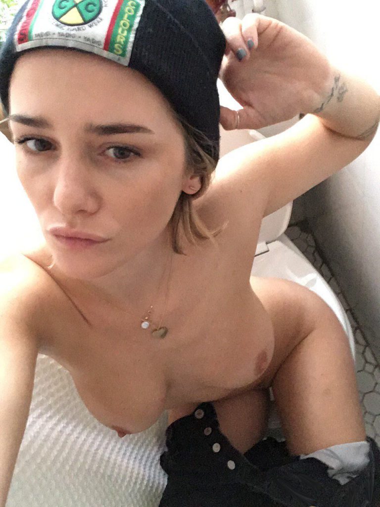 Addison Timlin Topless – Telegraph